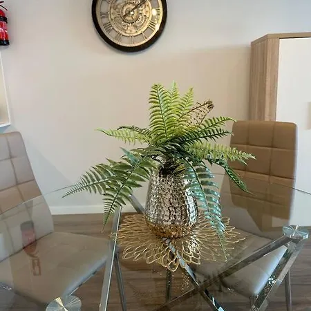 Deluxe Bay View Камара-де-Лобуш