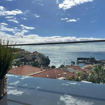 Deluxe Bay View Апартаменты Камара-де-Лобуш